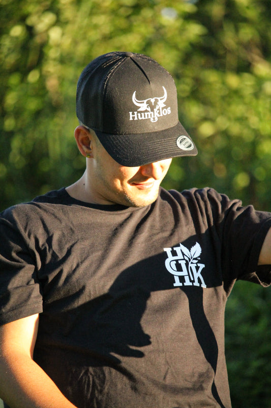 Casquette noir centré